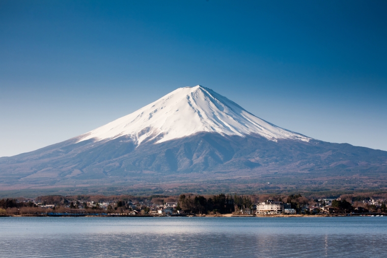 動画が34万回再生！世界が注目する富士山。2月23日は富士山の日。なぜ？