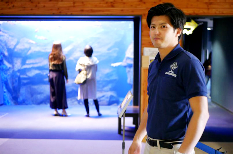 北海道移住－北見市・温根湯温泉で人々を惹きつけてやまない、若き水族館館長の手のひらに映るもの